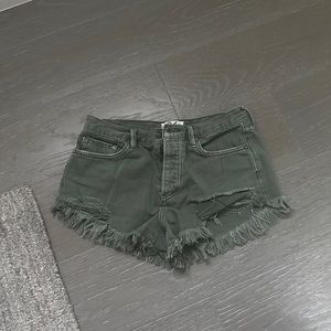The CUTEST jean shorts ever!